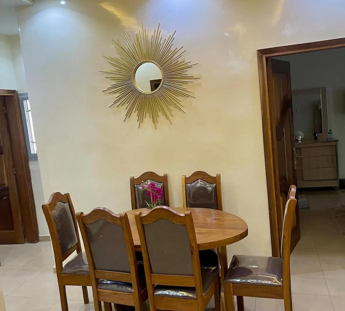 Charmant Appartement Bien Equipe A Mamelles Dakar Senegal